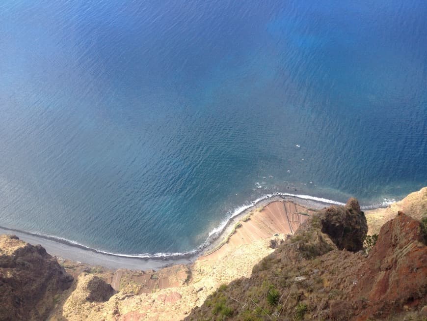 Place Cabo Girão