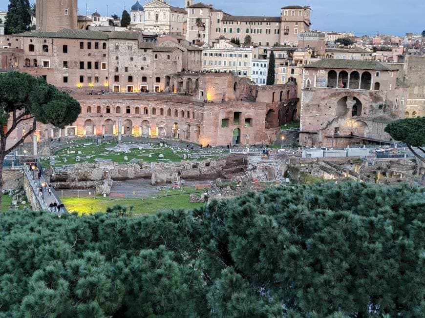 Place Foro Romano