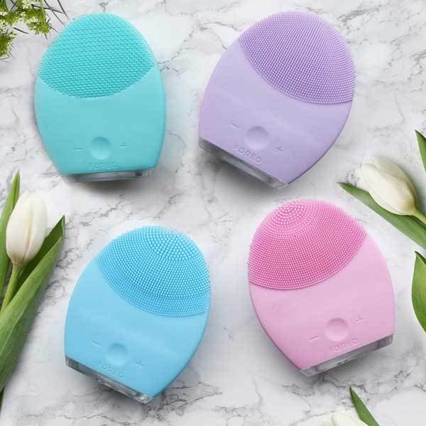 Beauty LUNA 2 de FOREO es el cepillo de limpieza facial anti-edad para