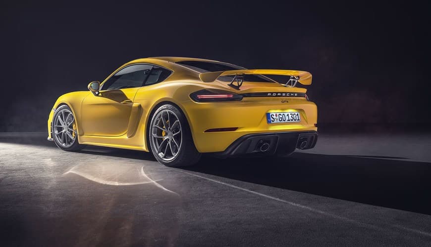 Moda Porsche 718 Cayman GT4