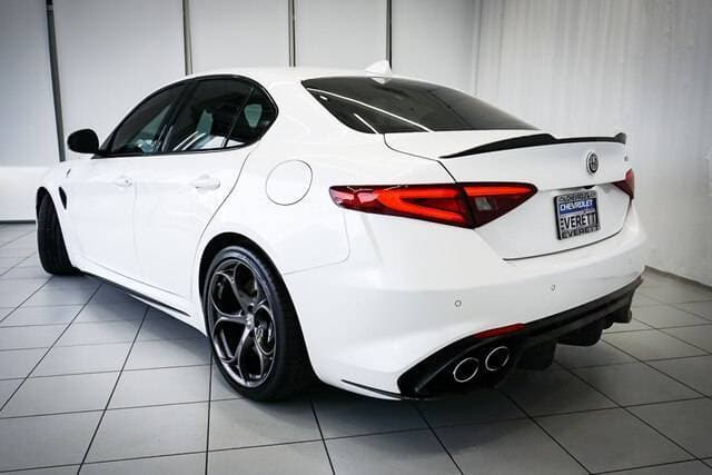 Product Alfa Romeo Giulia Quadrifoglio