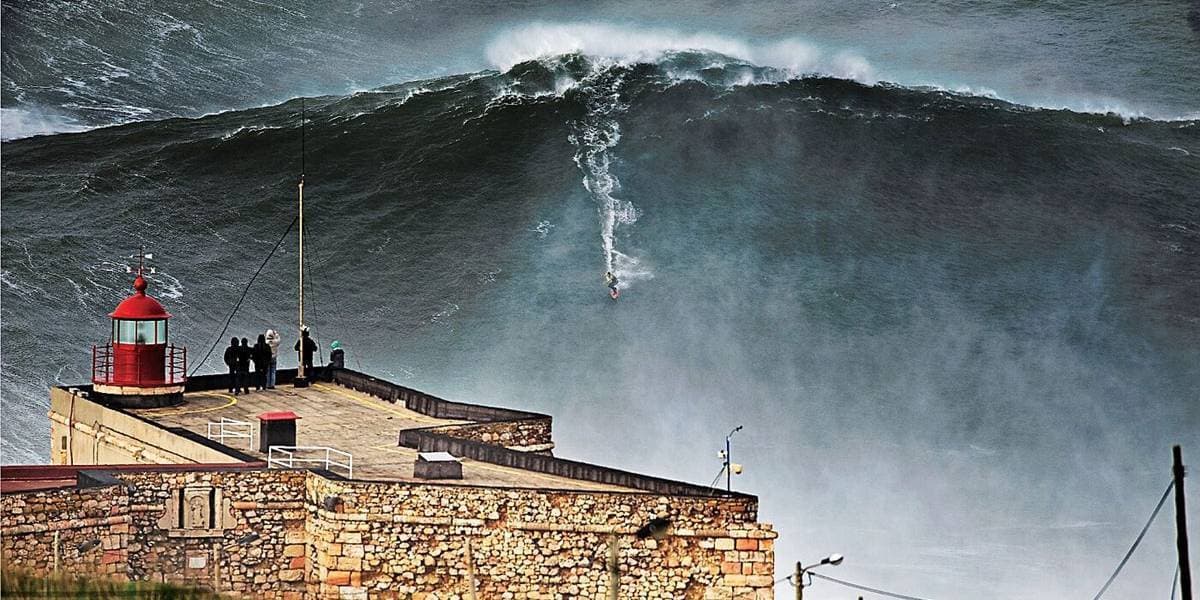 Lugar Ondas gigantes da Nazaré