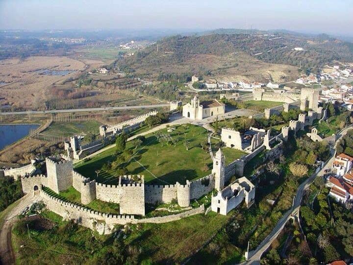 Place Castelo de Montemor-o-velho