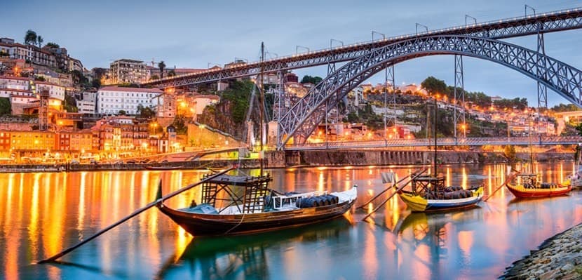 Place Ribeira do Porto