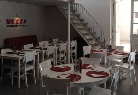 Restaurantes Mezza Restaurant & Wine Bar