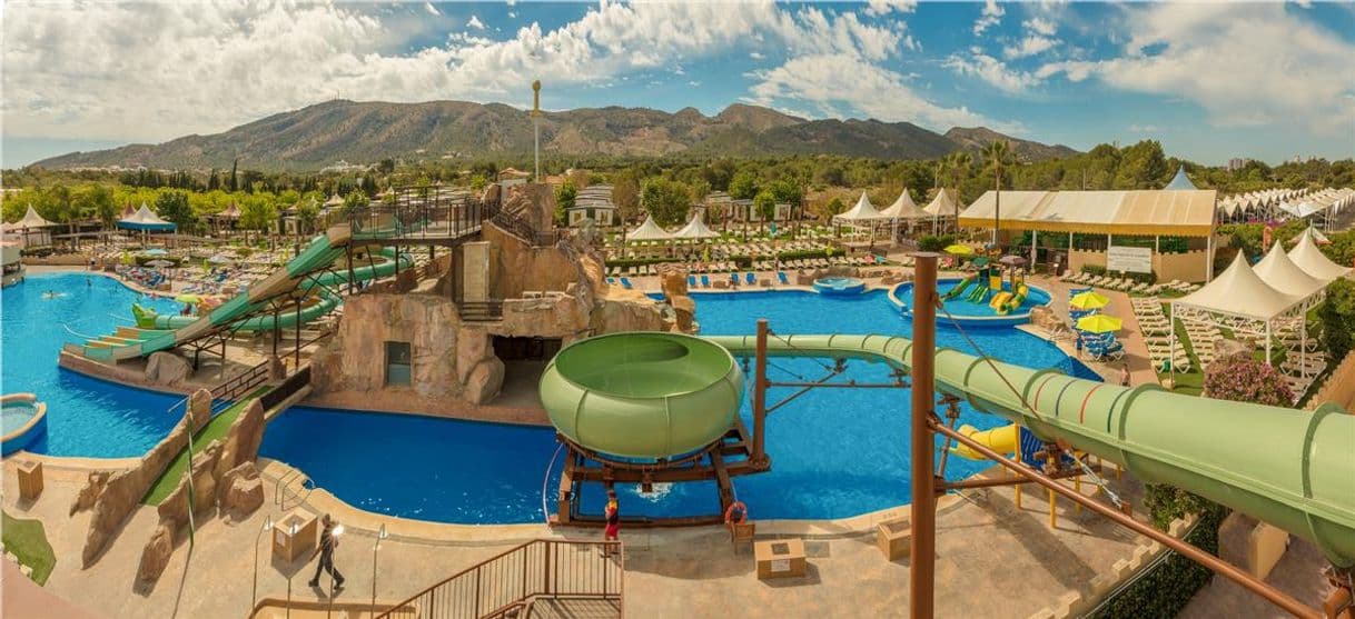 Lugar Magic Robin Hood Sports, Water Park & Medieval Lodge Resort