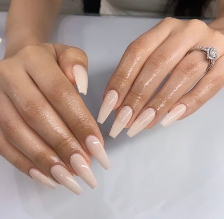 Fashion White Nails