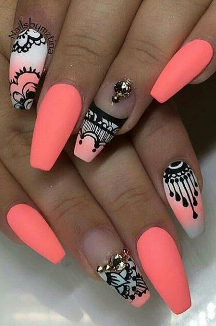 Moda Unhas em gel diferentes