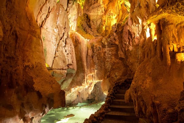 Moda Grutas da Moeda, São Mamede