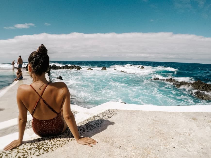 Lugar Piscinas Naturais de Porto Monìz