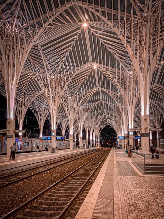 Lugar Estación de Oriente