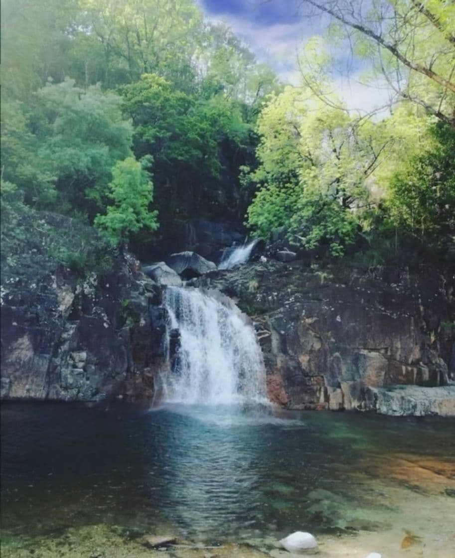 Place Cascata de Várzeas