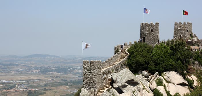 Lugar Castelo dos Mouros - Torre Real