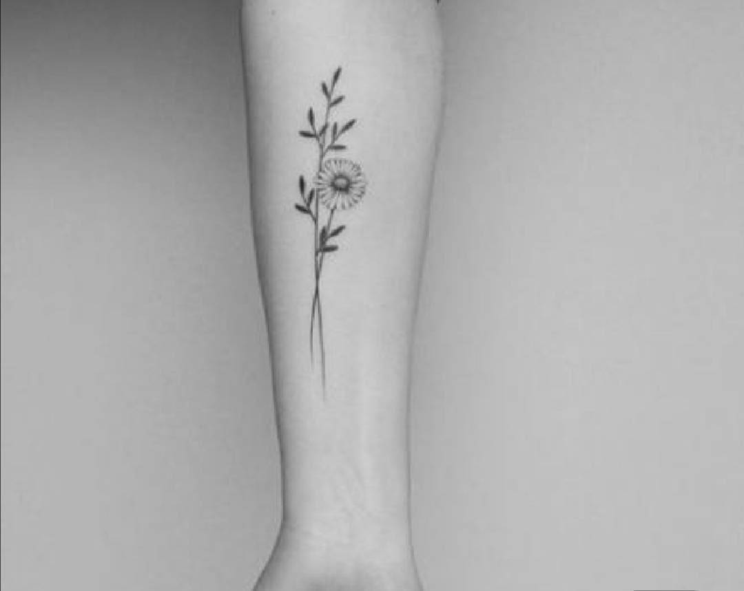 Fashion 131 beste afbeeldingen van Tatoeage Bloemen in 2020 - Tatoeage ...