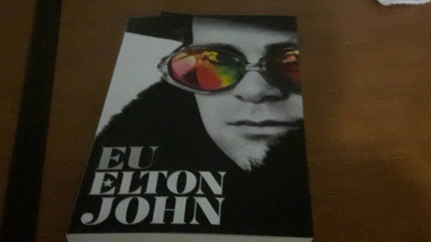 Book Moi, Elton John