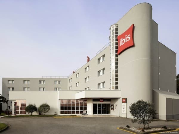 Lugar Hotel ibis Porto Gaia