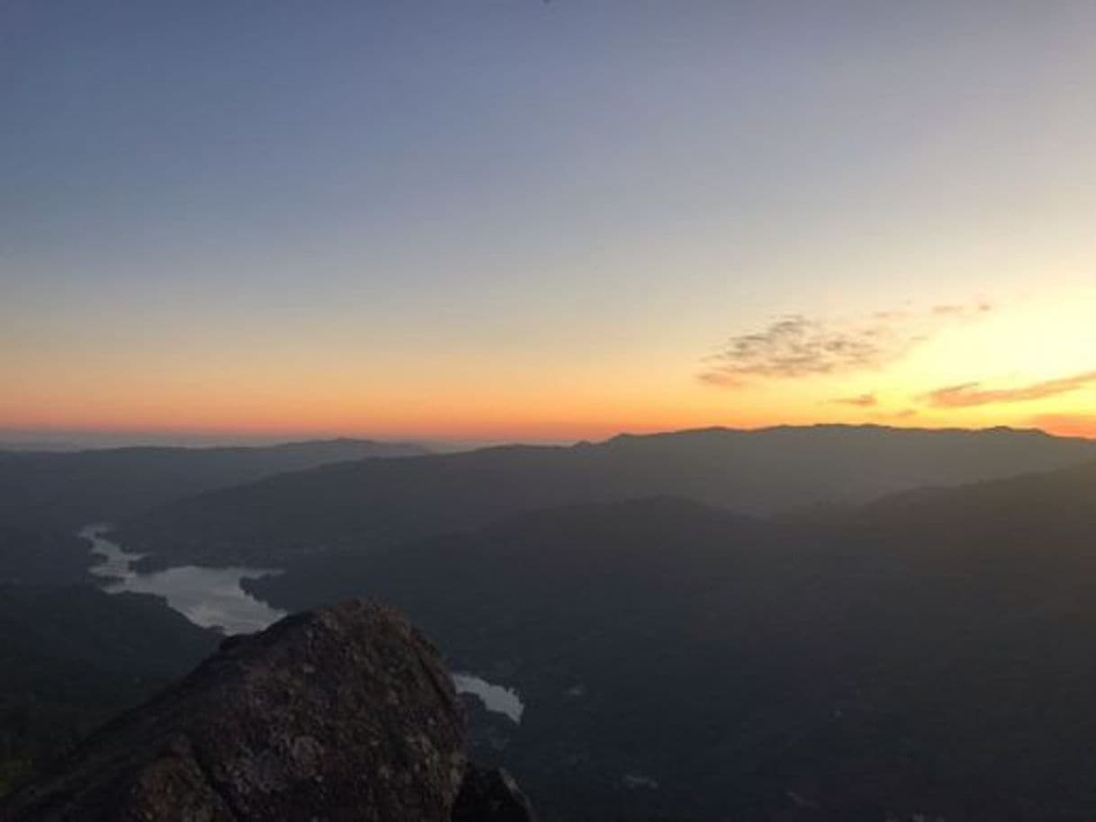 Lugar Miradouro da Pedra Bela