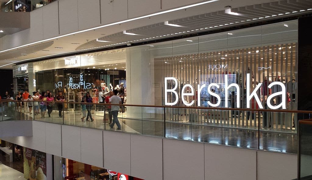 Lugar Bershka