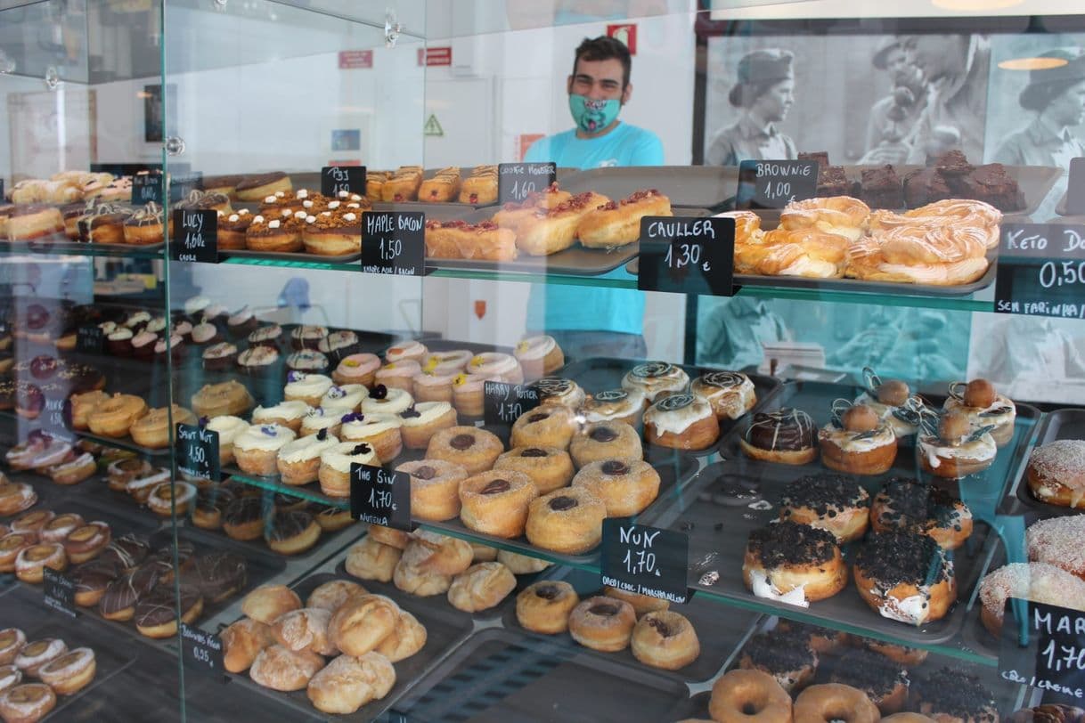 Place Cloud Doughnuts