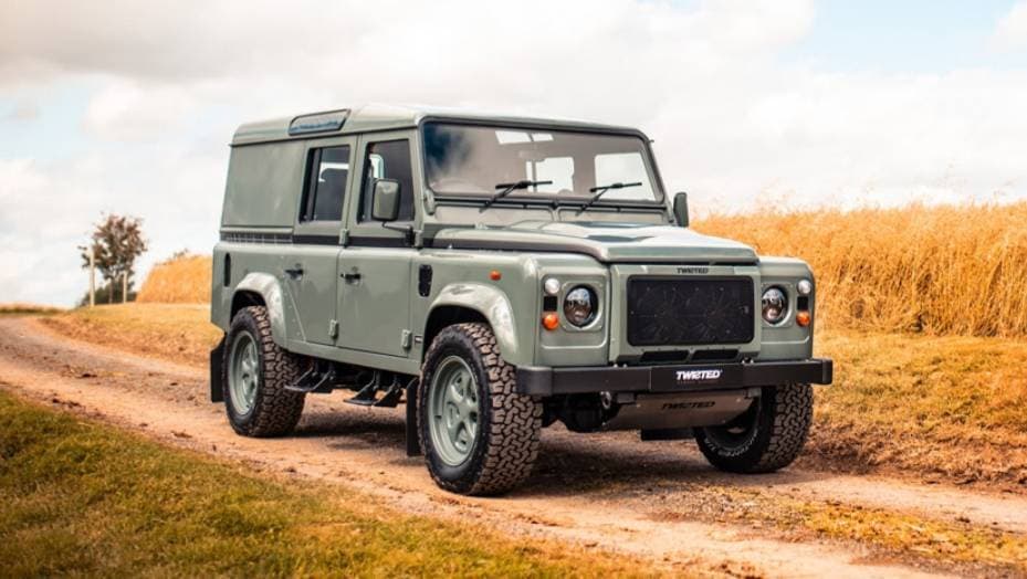 Moda Land Rover Defender 110 stage one v8 by twisted