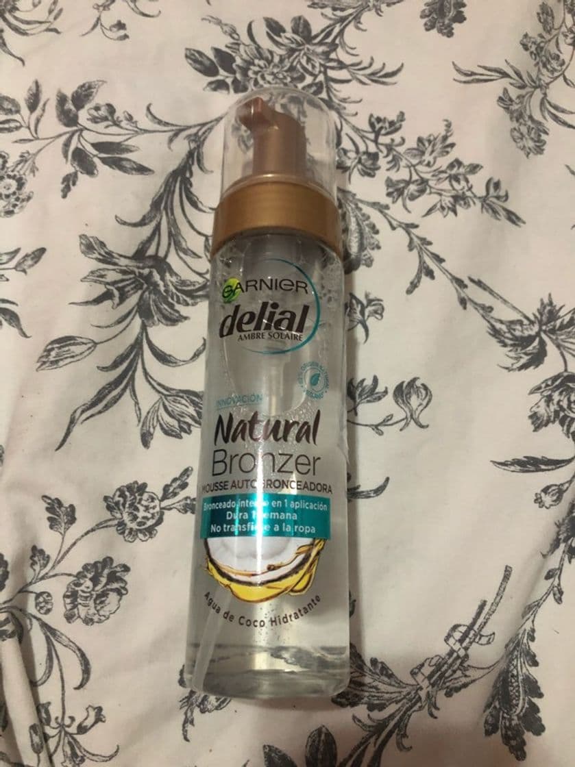 Product Garnier Delial Natural Bronzer Mousse Autobronceadora con Agua de Coco Hidratante