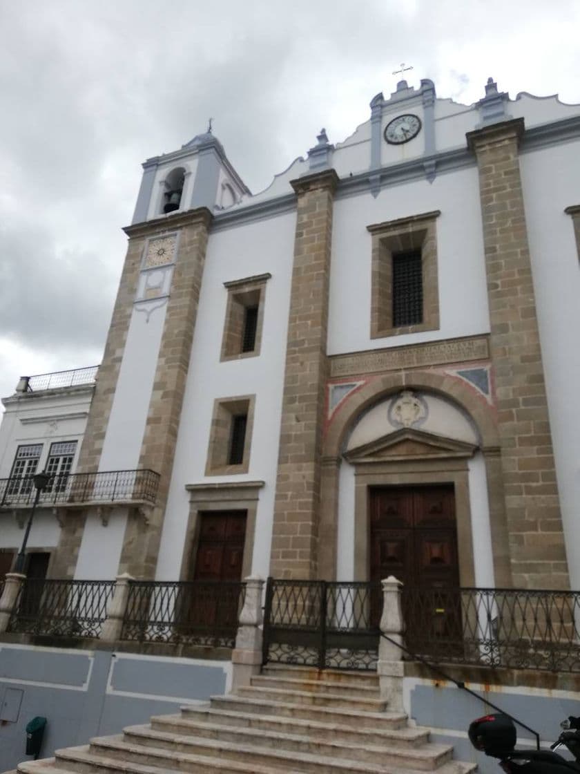 Place Évora