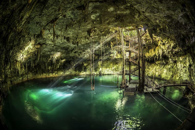 Place Cenote Maya park