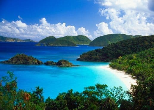 Place Trunk Bay