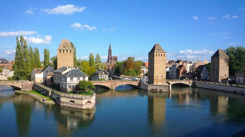 Place Ponts Couverts