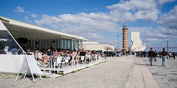 Lugar Bar à margem