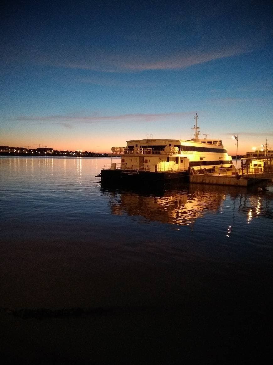 Place Estaçao Fluvial Barreiro