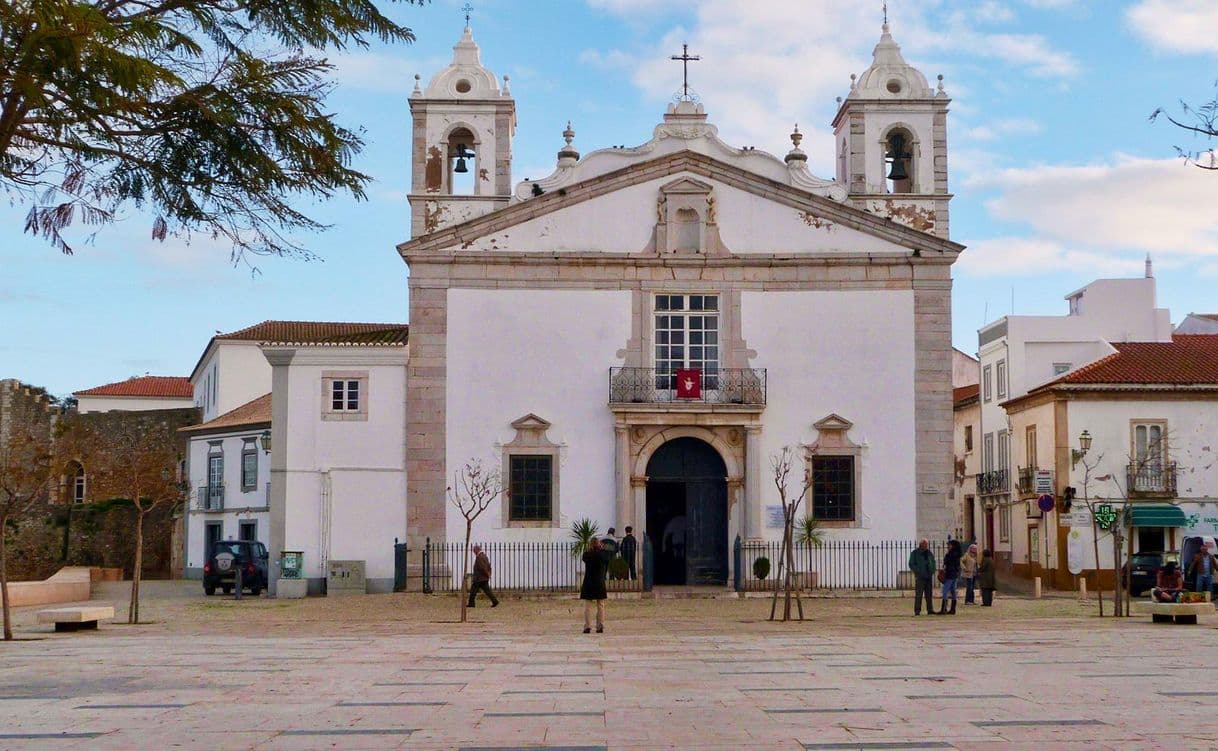 Place Igreja de Santo António