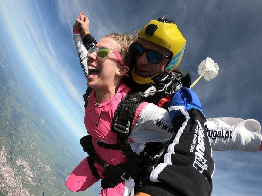 Lugar Skydive Portugal - Escola de Paraquedismo