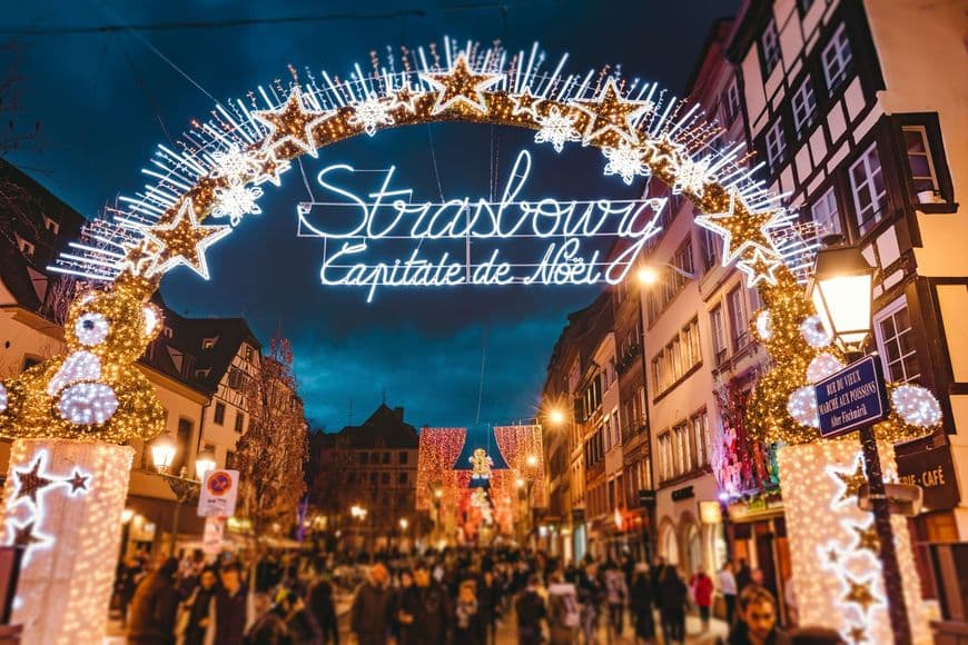 Lugar Marché De Noël De Strasbourg