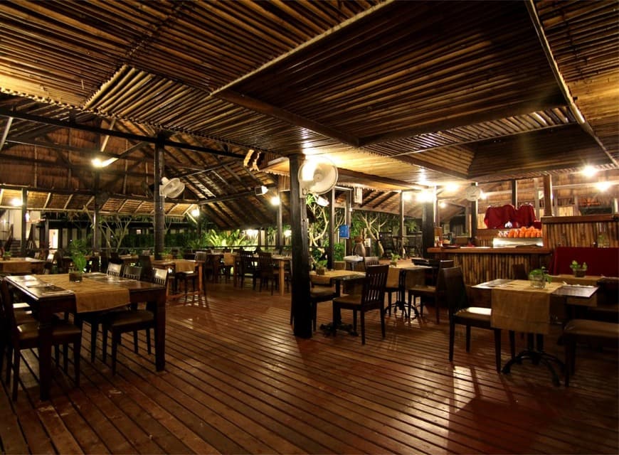 Restaurantes BuBu Long Beach Resort