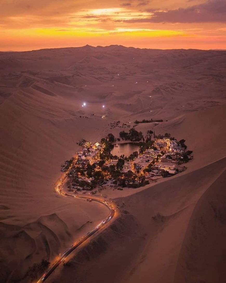 Place Huacachina Ica