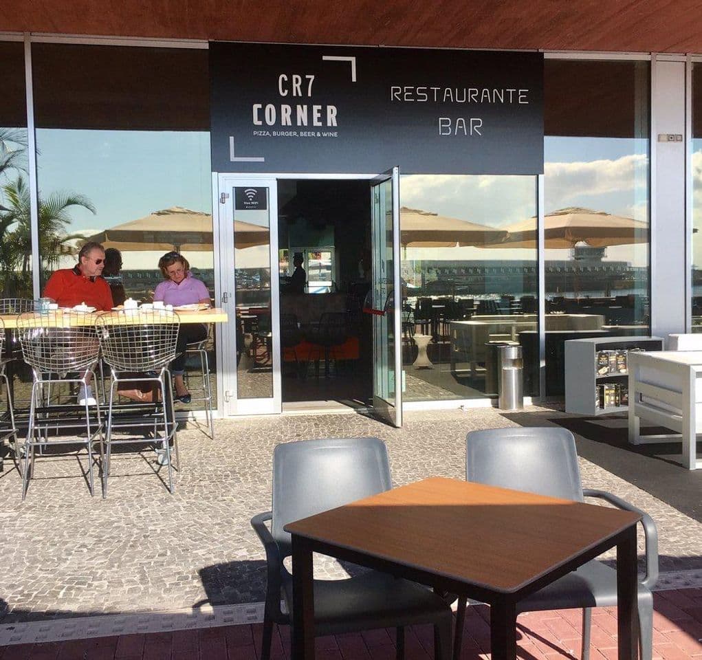 Restaurantes CR7 Corner Restaurante e Bar