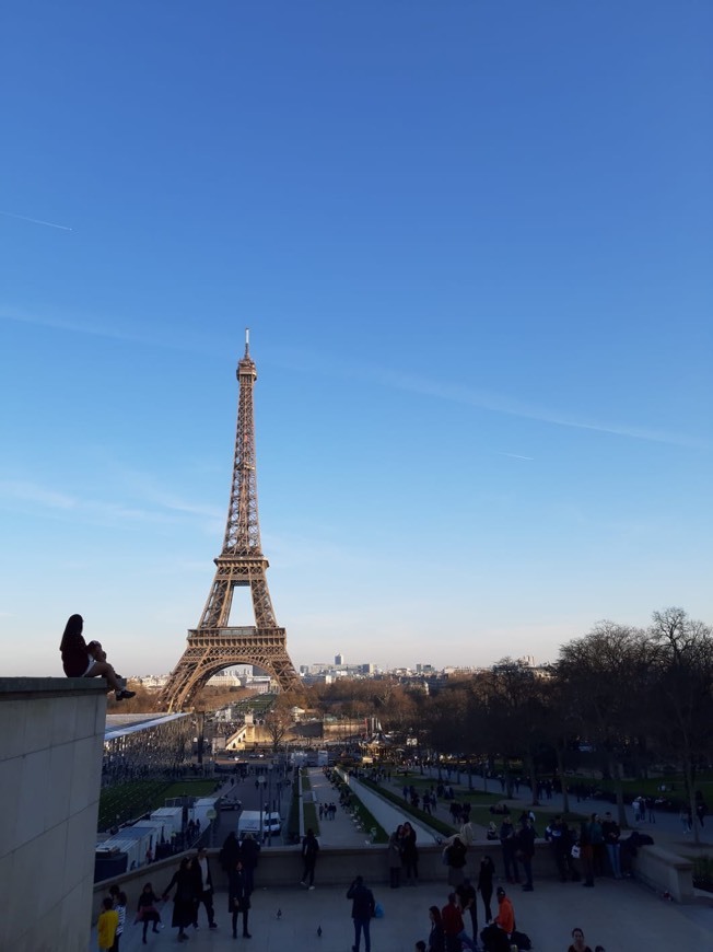 Place Torre Eiffel