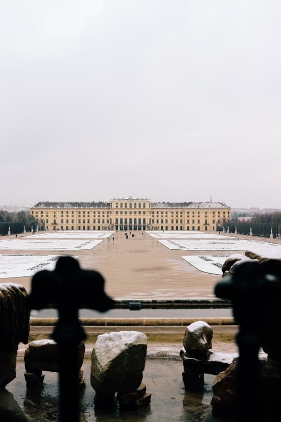 Place Schönbrunn Palace