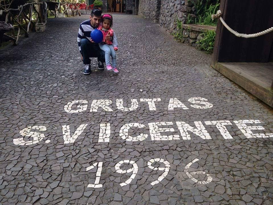 Place Grutas de São Vicente