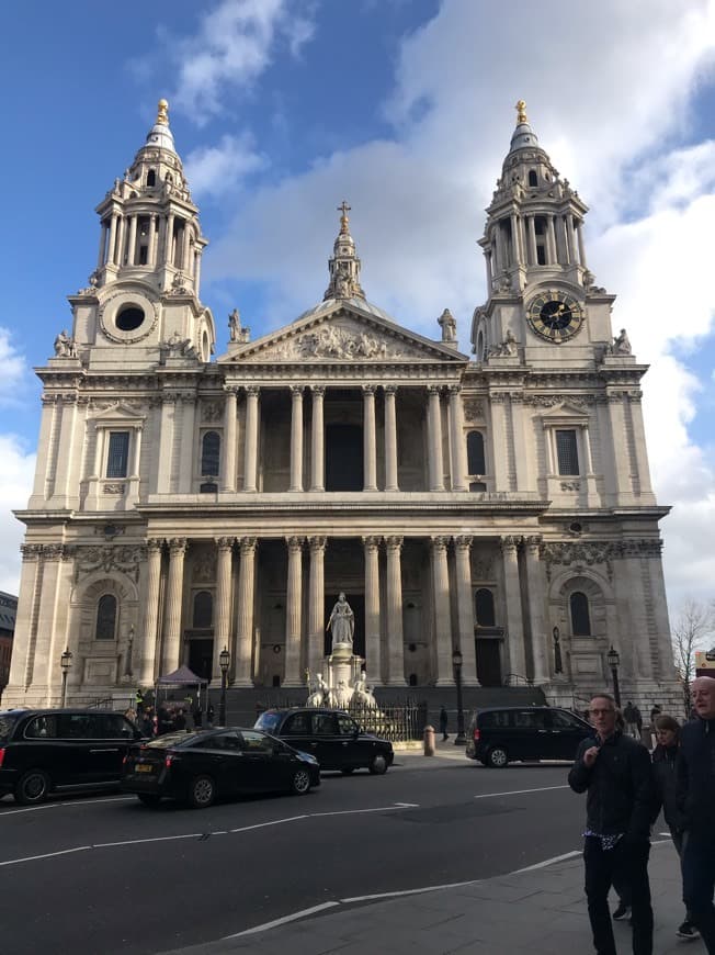 Place Catedral de Saint Paul