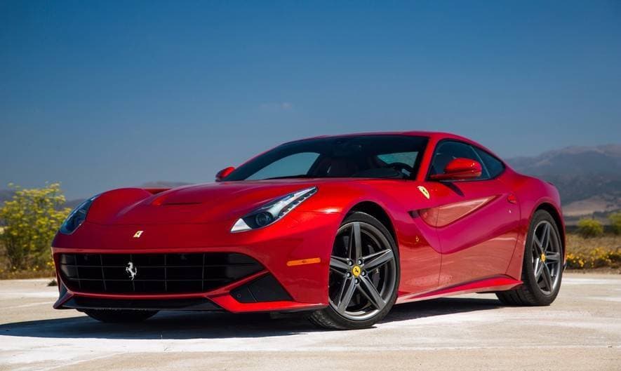 Moda Ferrari F12 Berlinetta 