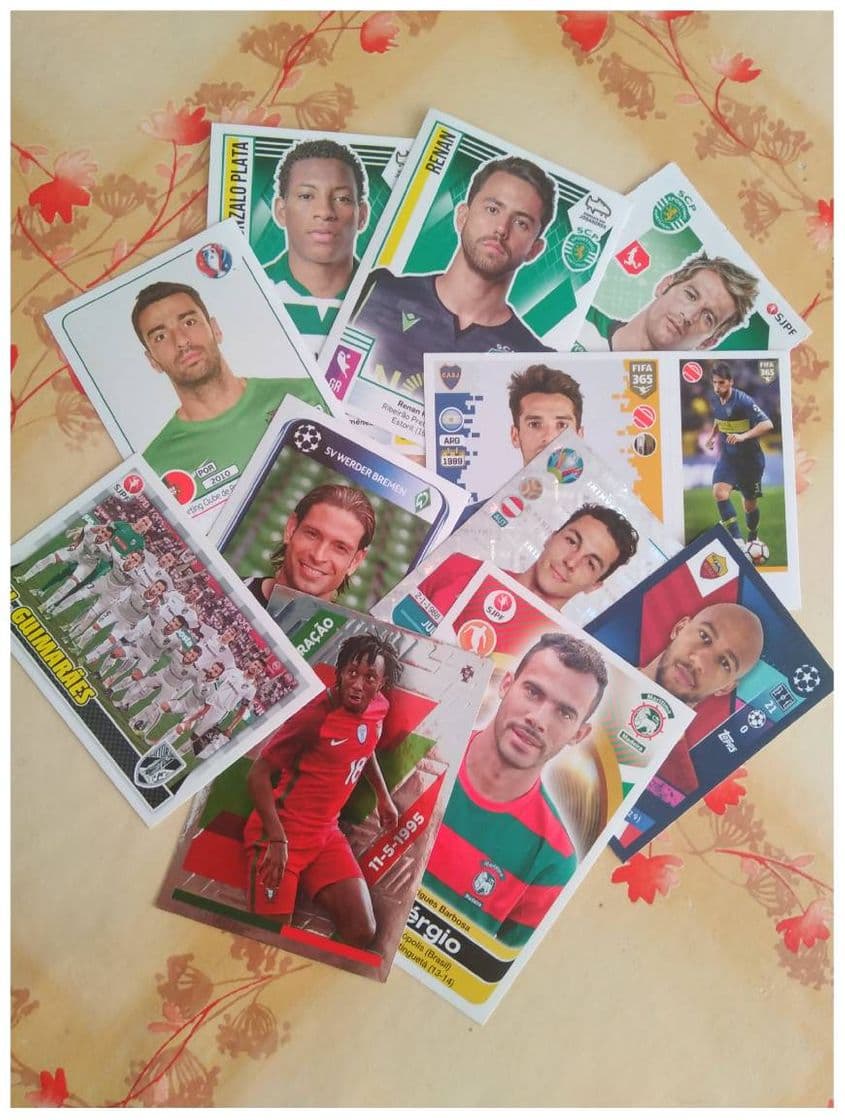 Moda Colas ou não colas os teus cromos nos álbuns. 