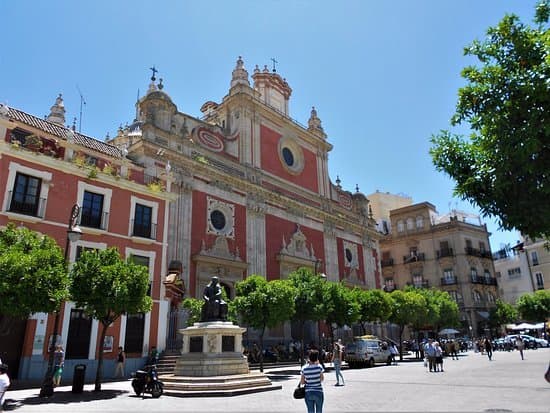 Place Plaza Salvador