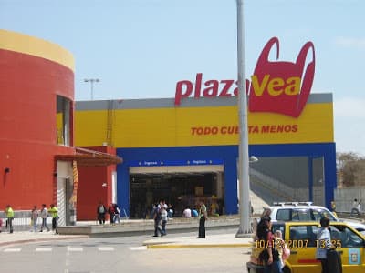 Lugar PLaza Vea