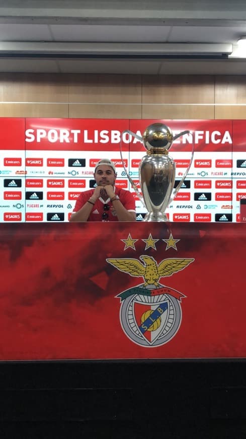 Lugar Estádio Sport Lisboa e Benfica