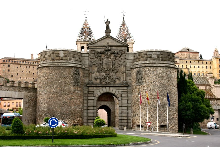 Place Puerta Nueva de Bisagra