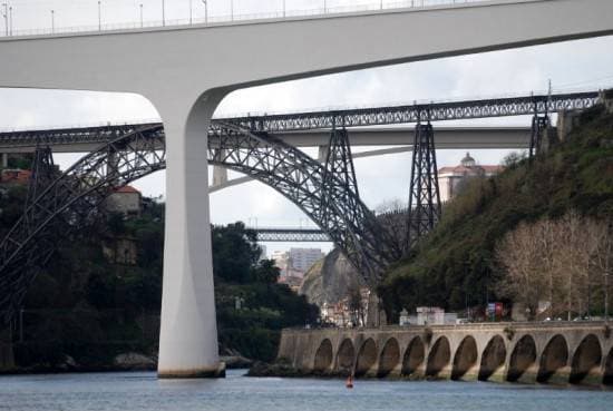 Place Cruzeiro das pontes no Douro