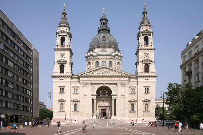 Lugar Basílica de San Esteban