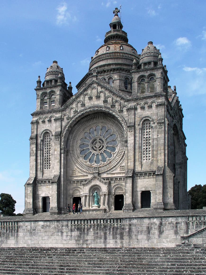 Lugar Santuário do Monte de Santa Luzia